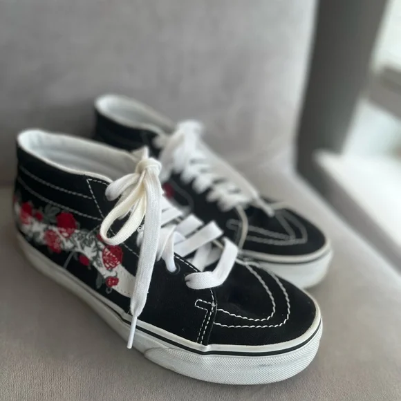 Vans Black Rose Thorn Embroider Old Skool Mid-Top Canvas Sk8 Sneakers W-7‎ 